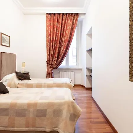 Elegant Salandra